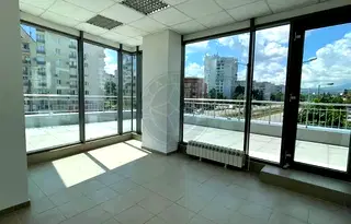 Офис в София, Дружба 2