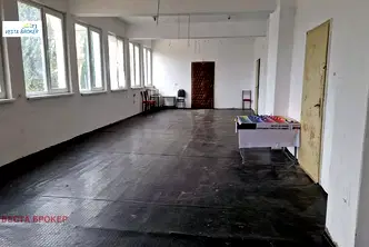 Промишлена сграда в Кърджали, Център