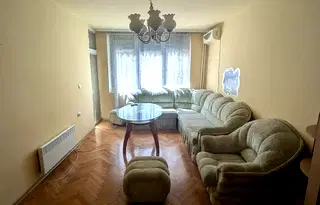Тристаен апартамент във Велико Търново, Център