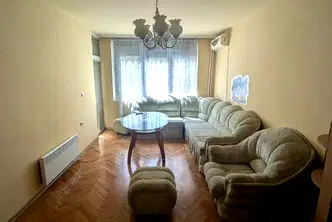 Тристаен апартамент във Велико Търново, Център