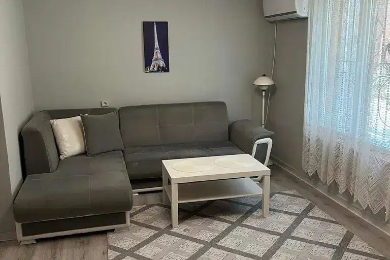 3-bedroom apartment in Благоев, Идеален център