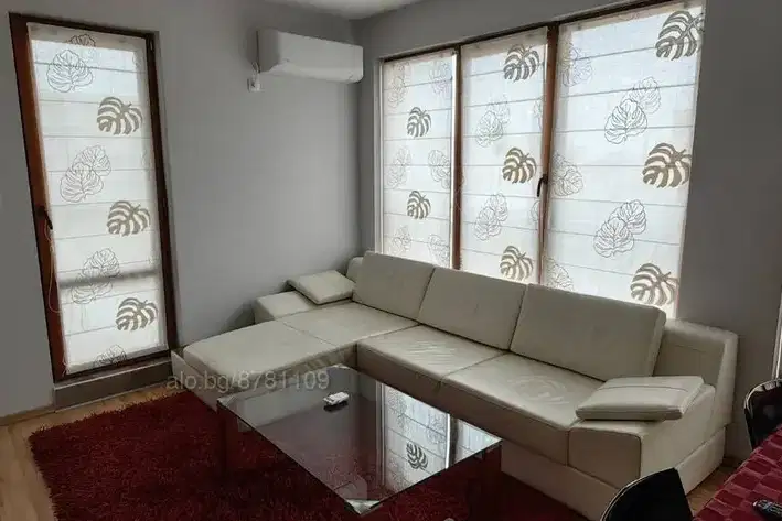 Тристаен апартамент в Бургас, Сарафово