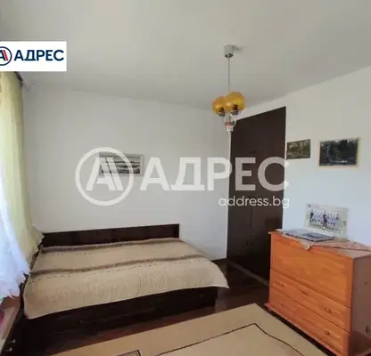 Photo 5 — 4-bedroom apartment in Раз, Център
