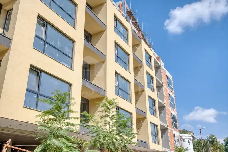 4-bedroom apartment in Sofiya, Centyr