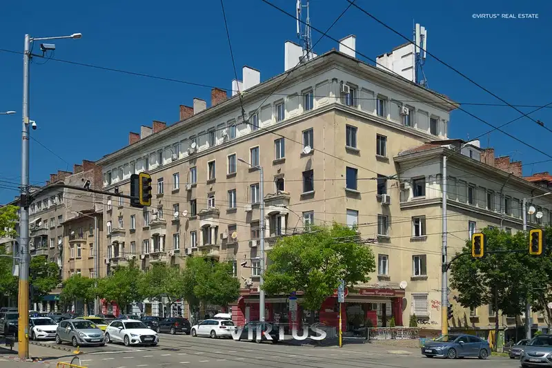 4-bedroom apartment in Sofiya, Centyr