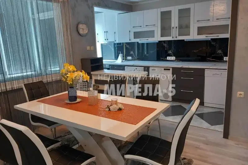 4-bedroom apartment in Ruse, Hyshove