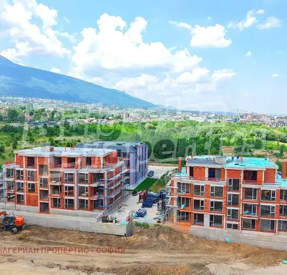 Снимка 2 — Двустаен апартамент с газово отопление в Малинова долина, София