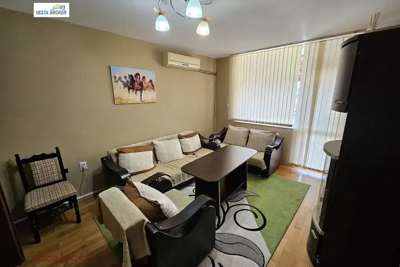 4-bedroom apartment in Kyrdjali, Vyzrojdenci