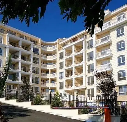 Снимка 2 — Многостаен апартамент в Бургас, Свети Влас