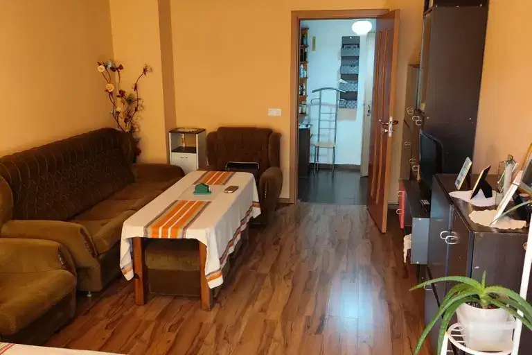 Двустаен апартамент в Кърджали, Възрожденци