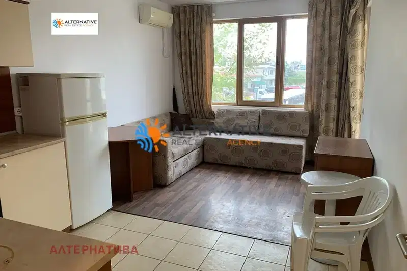 Двустаен апартамент в Бургас, Несебър