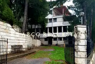 Хотел в Ловеч, Троян