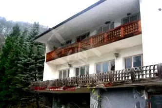 Хотел в Пловдив, Кричим
