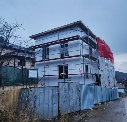 Photo 2 — House in Lozen