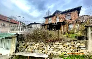Къща в Габрово, Беленци