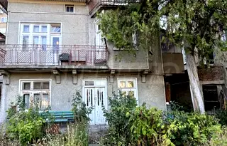 Къща във Велико Търново, Център