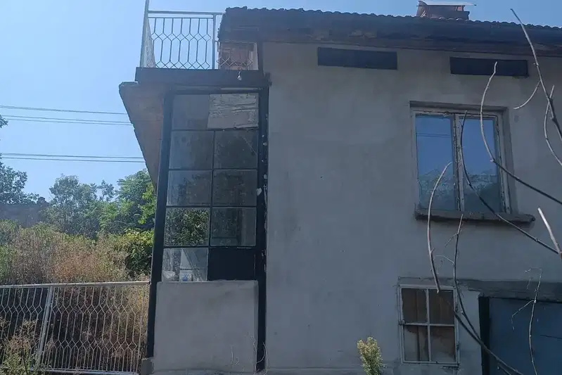 House in Ruse, Charodeika - Yug