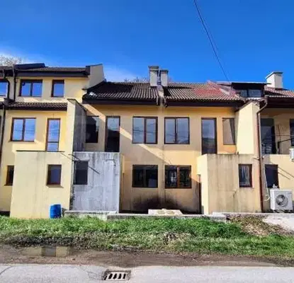 Снимка 4 — Къща в Габрово, Сарани