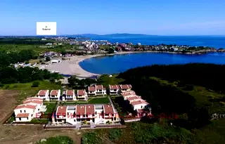 Къща в Бургас, Царево