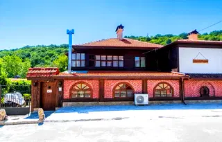 Къща в Бургас, с. Младежко