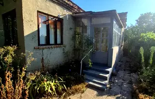 Къща в Добрич, с. Карапелит