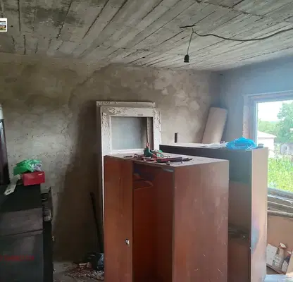 Снимка 5 — Двуетажна тухлена къща с гаражи в с. Самуилово, област Добрич