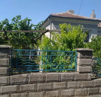 Снимка 2 — Къща в Добрич, с. Септемврийци