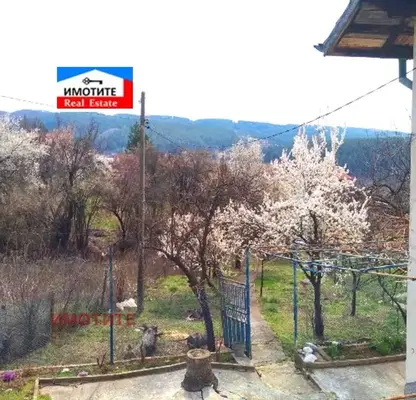 Photo 3 — House in Oblast Pernik, Dren