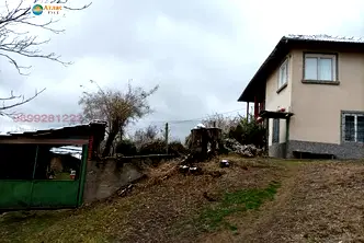Къща в Русе, с. Церовец