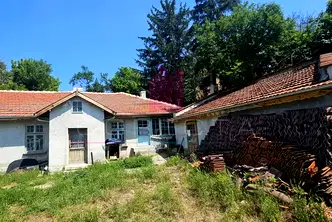 Къща в Русе, с. Червена вода