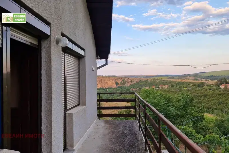 Къща в Русе, с. Пепелина