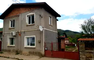 Къща в София, с. Видраре