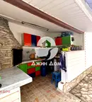 Къща във Варна, Бяла