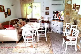 Къща във Варна, с. Ново Оряхово