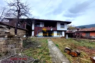 Къща във Велико Търново, Елена