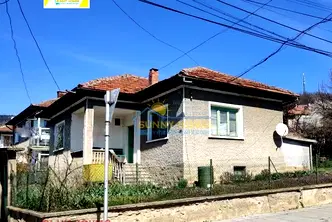 Къща във Велико Търново, Елена