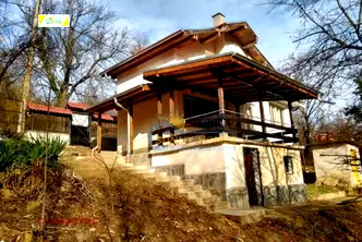Къща във Велико Търново, с. Габровци