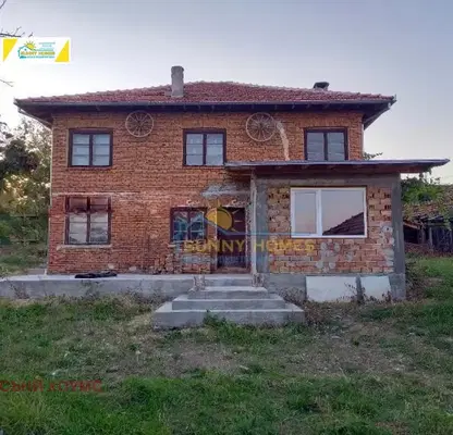 Снимка 3 — Къща във Велико Търново, с. Папратлива