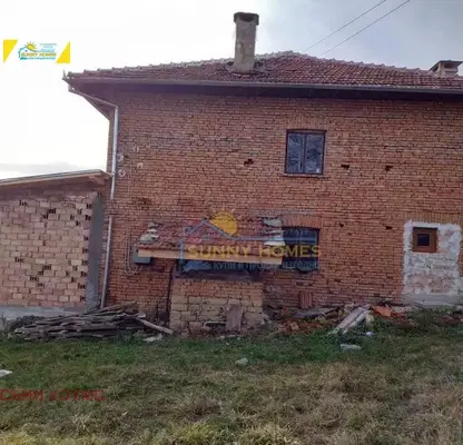 Снимка 4 — Къща във Велико Търново, с. Папратлива