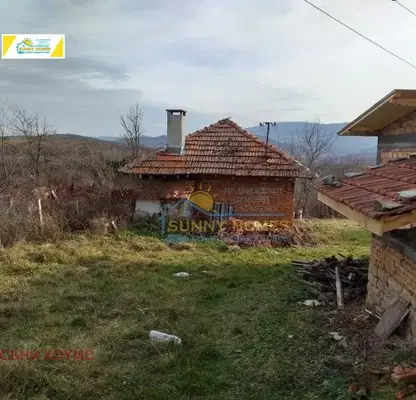 Снимка 5 — Къща във Велико Търново, с. Папратлива