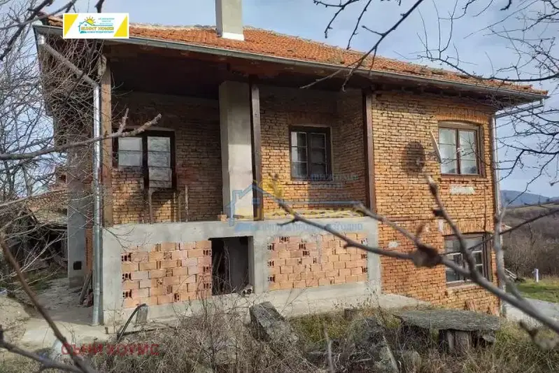 House in Oblast Veliko Tyrnovo, с. Папратлива