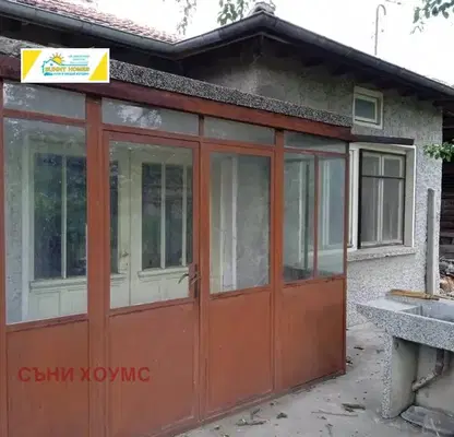 Снимка 3 — Къща във Велико Търново, с. Раданово