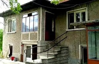 Къща във Велико Търново, с. Раданово