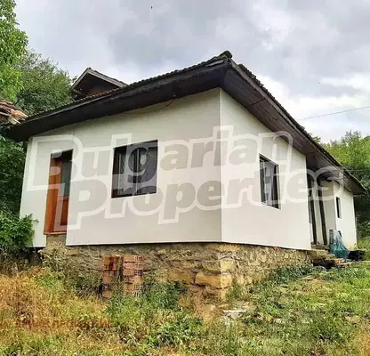Снимка 2 — Къща във Враца, с. Царевец