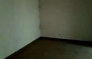 Магазин в Раз, Център