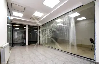 Магазин в София, Център