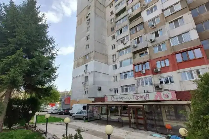 Магазин в София, Люлин 10