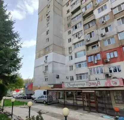 Снимка 2 — Магазин в София, Люлин 10