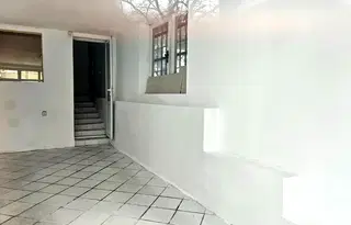 Магазин в Раз, Варош