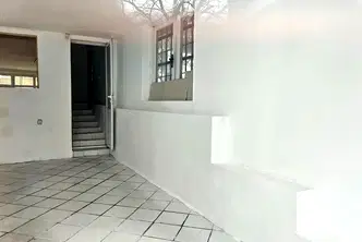 Магазин в Раз, Варош